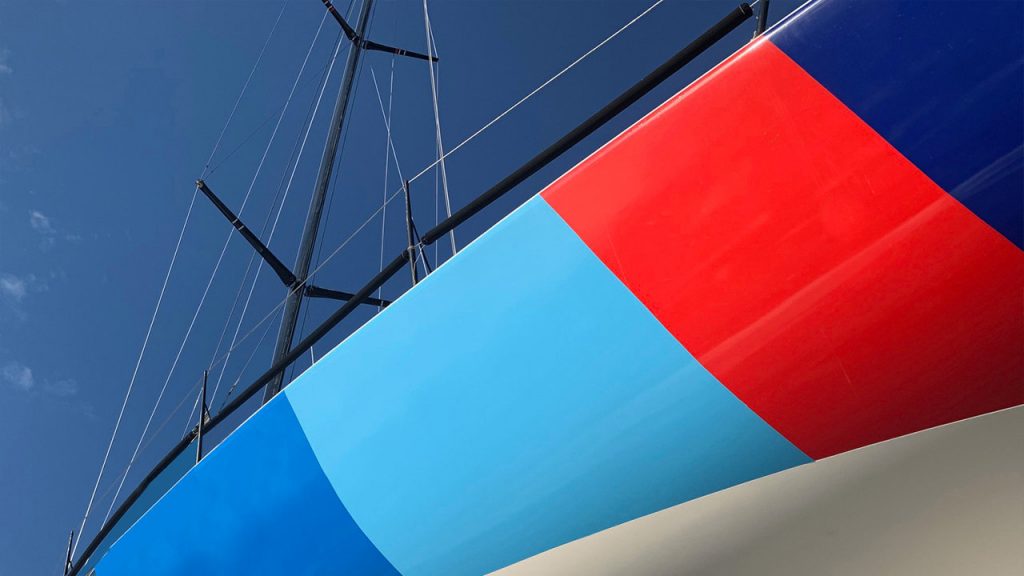 Κάλυψη σκάφους με Oracal 970RA+